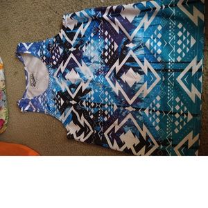 TRADEMARK BROOKLYN CLOTH , SIZE SMALL, WORKOUT TANK - NICE